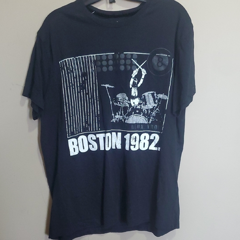 Mens Black Graphic T-Shirt Size Large